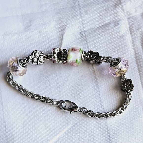 Jewelry - BEAUTIFUL CHARM BRACELET